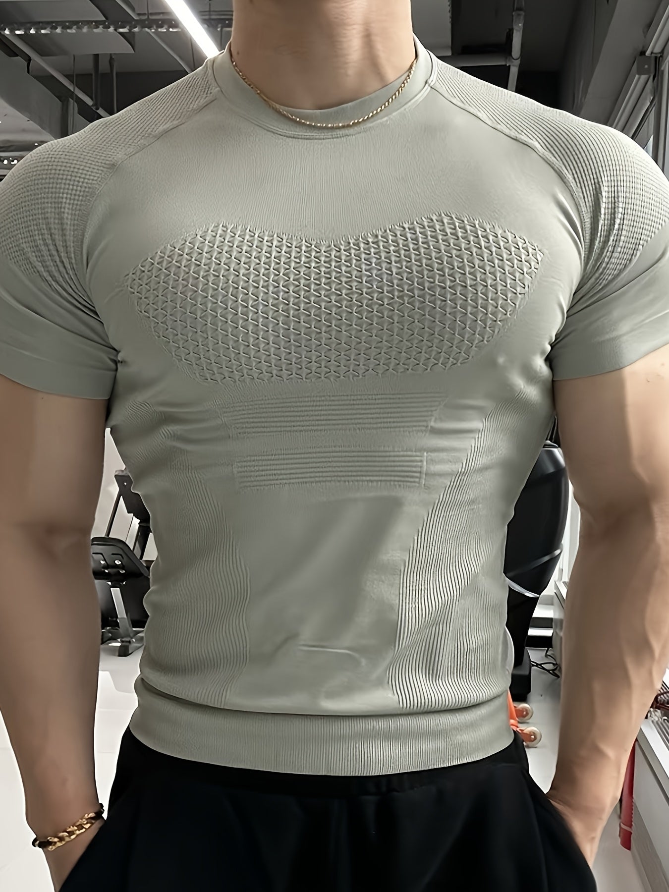 T-shirt de fitness homme | T-shirt à manches courtes près du corps | Silhouette définie | Look moderne de vêtements de sport