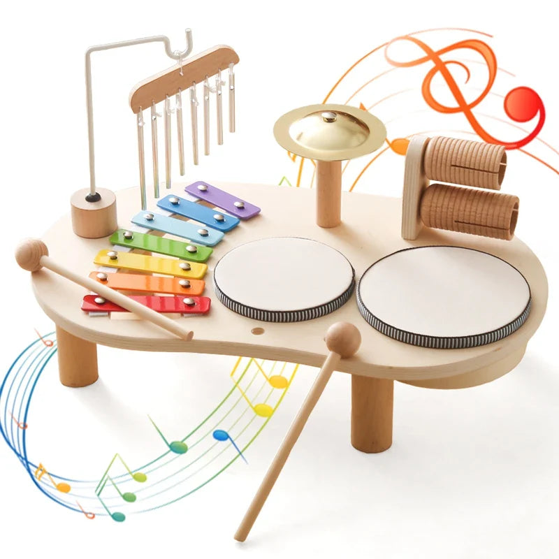 Baby-Musiktisch mit Schlagzeug und Xylophon