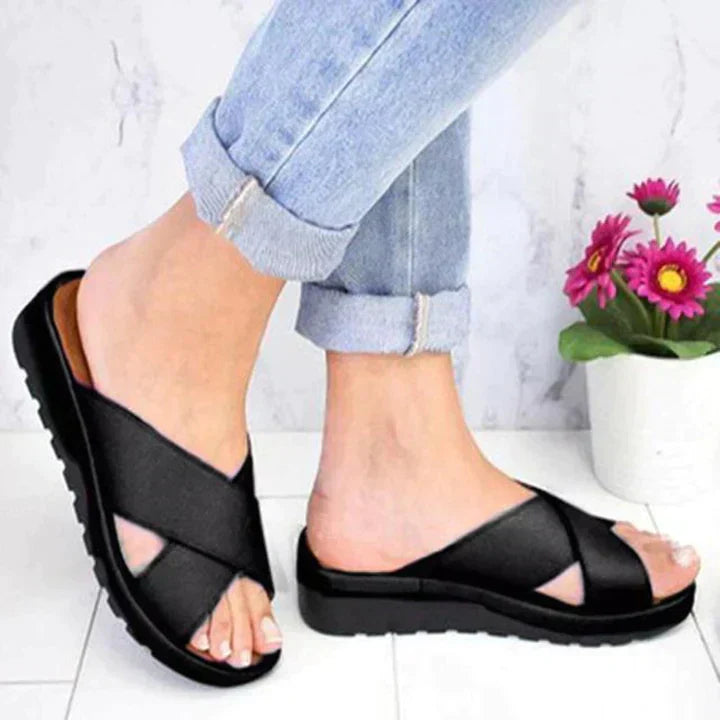 Damen Pantoletten mit Kreuzriemen und Offener Spitze | Casual