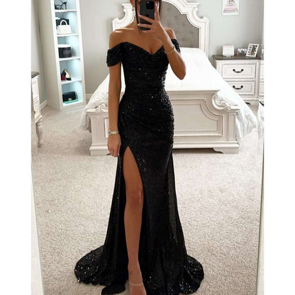 Glitzerndes schulterfreies Maxikleid mit herzförmigem Ausschnitt und Beinschlitz 10
