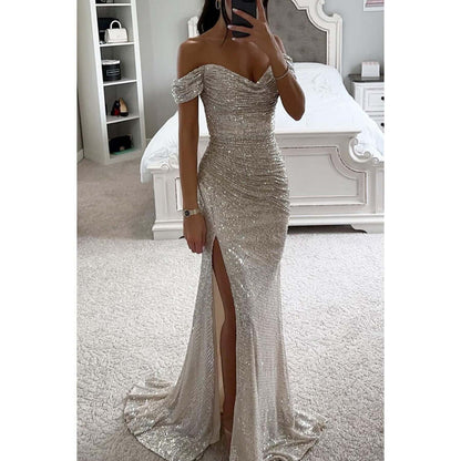 Glitzerndes schulterfreies Maxikleid mit herzförmigem Ausschnitt und Beinschlitz 11