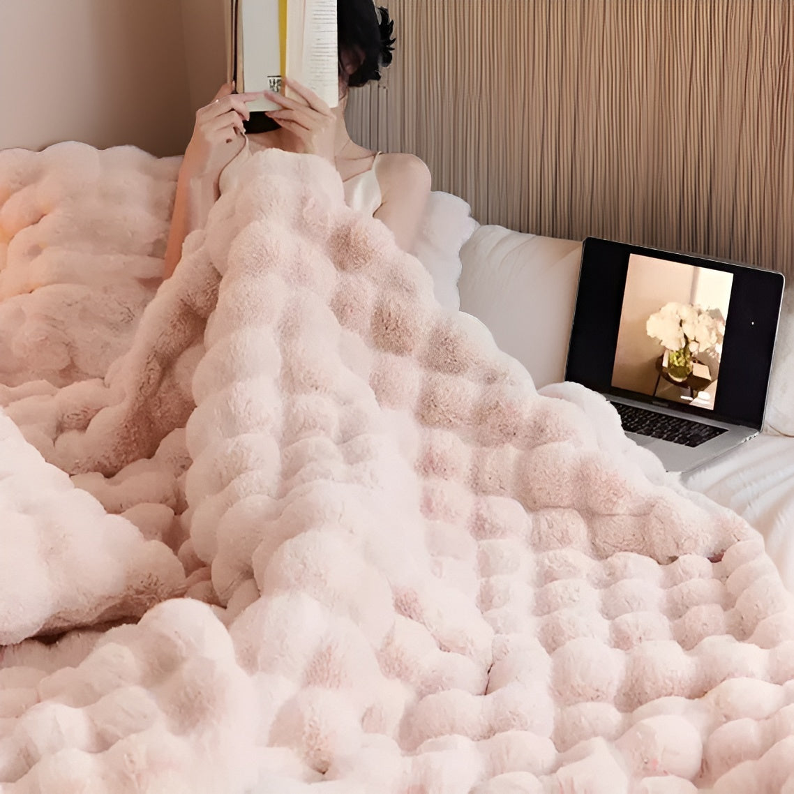LuxeFleece - Kuschelige und elegante Wärmedecke für unterwegs Komfort 5