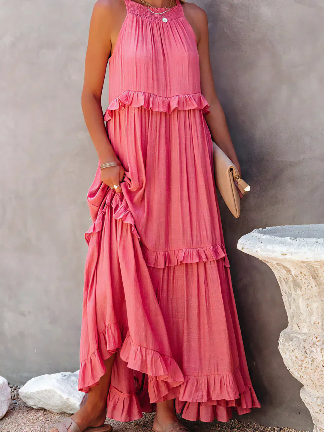 Robyn – Maxikleid mit Neckholder und Rüschen 7