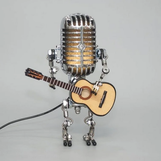 Vintage-Metall-Mikrofon-Roboter mit Gitarrenlampe 0