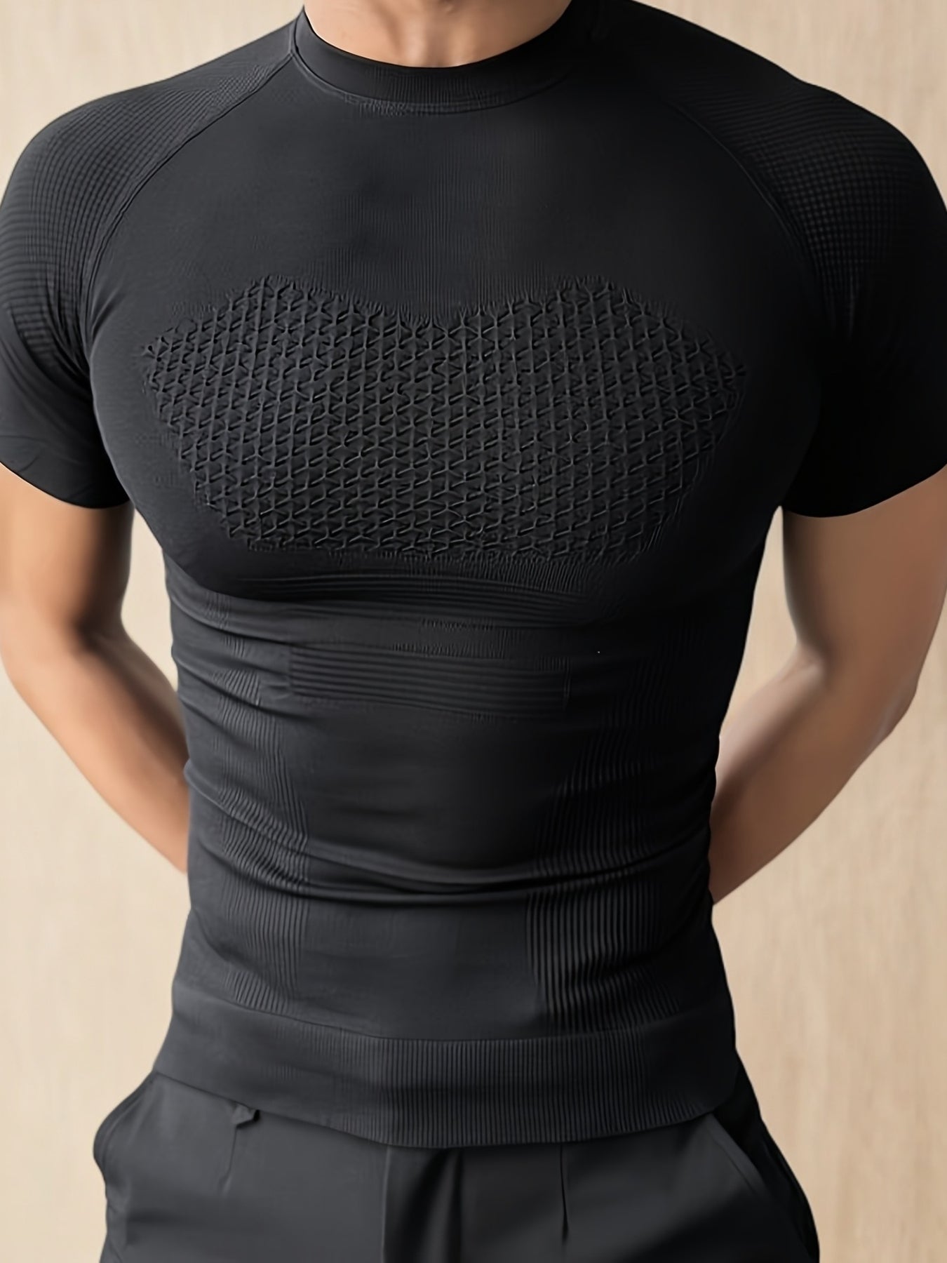 T-shirt de fitness homme | T-shirt à manches courtes près du corps | Silhouette définie | Look moderne de vêtements de sport