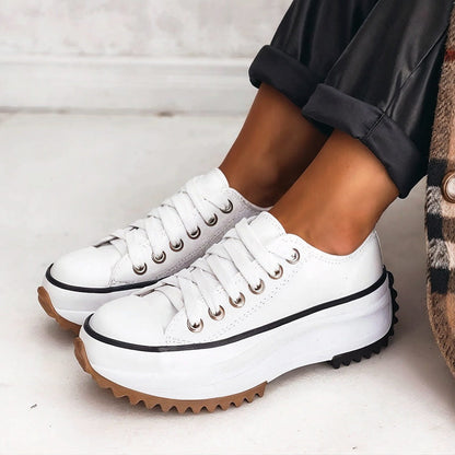 Damen Low-Top Sneaker mit Plateau | Modern