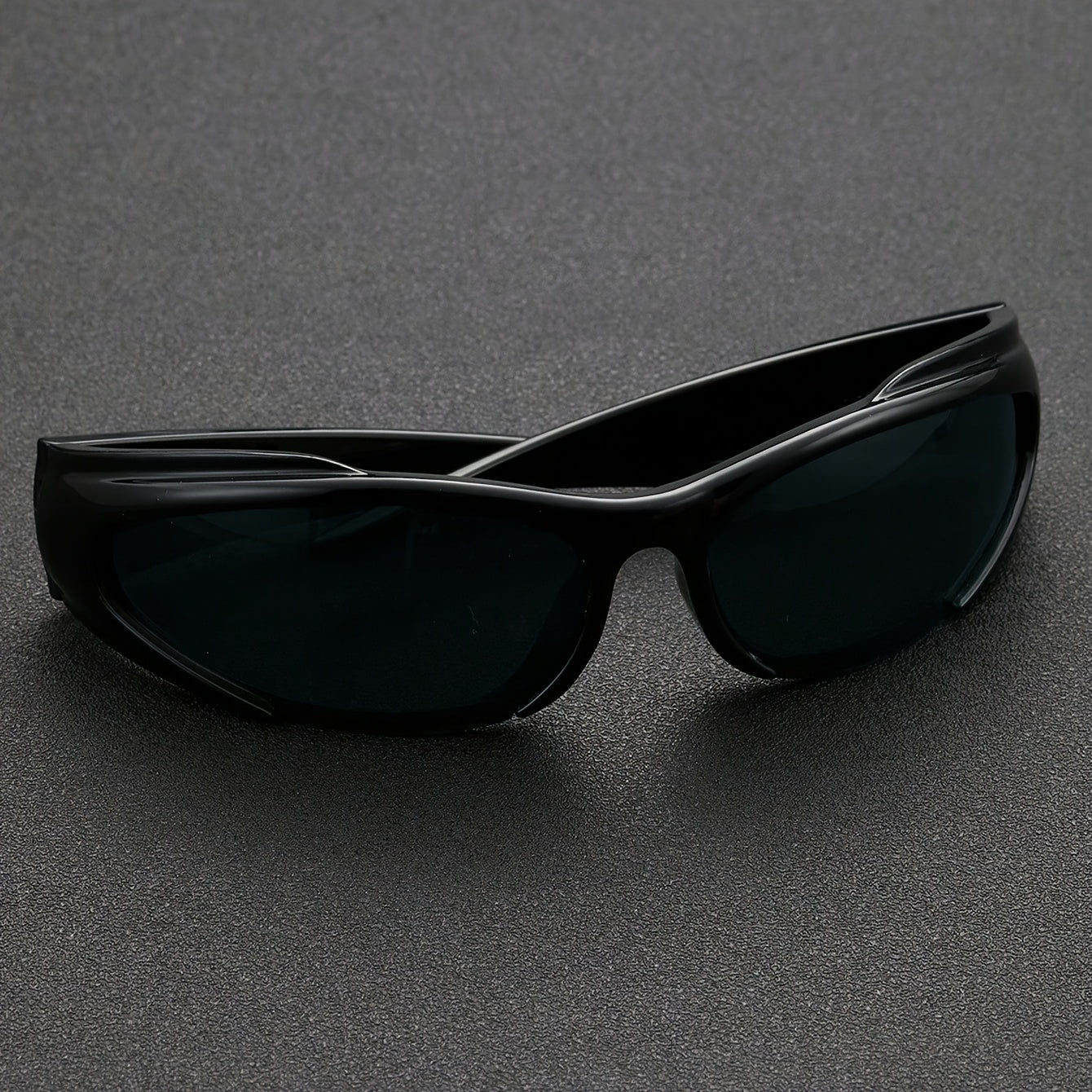 Herren Sonnenbrille | Schmale Wraparound Passform | Sportliches Rahmendesign | Freizeit Outdoor Look