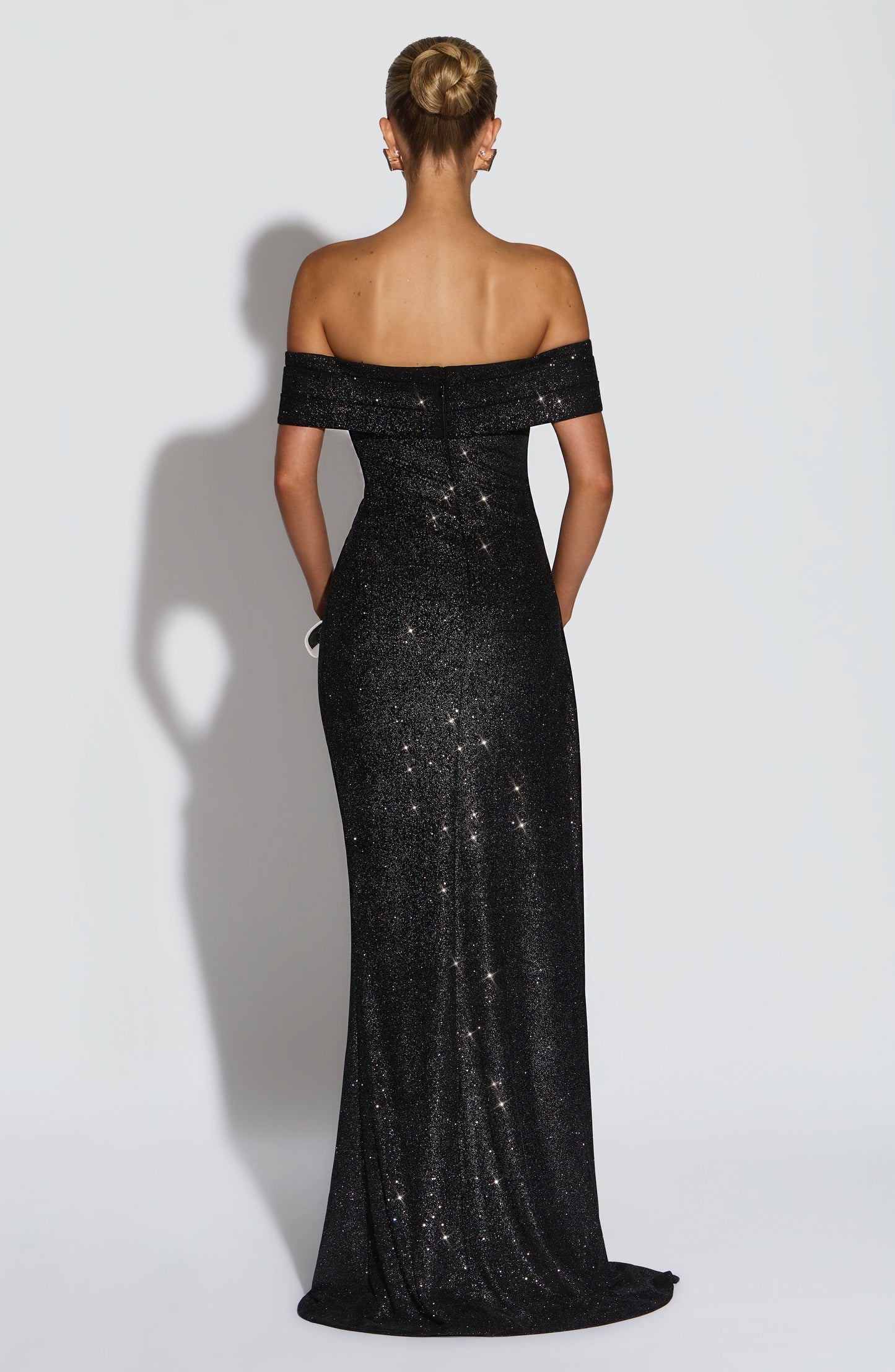 Damen Off Shoulder Maxikleid Mit Bodycon Passform | Figurbetont