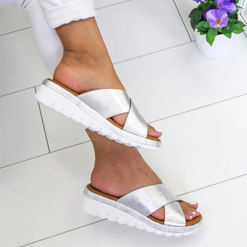 Damen Pantoletten mit Kreuzriemen und Offener Spitze | Casual